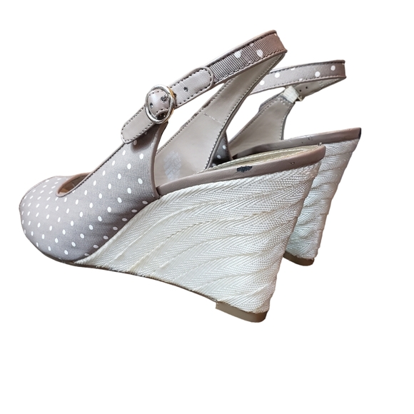 Nine & Co by Nine West Taupe/Cream Espadrilles - Picture 6 of 16